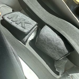 Michael Kors Platform slides